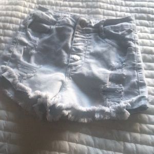 CUTE TRENDY SHORT SIZE 0